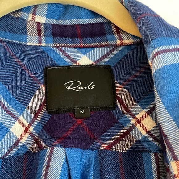 Rails size medium women’s flannel button down - Picture 3 of 3